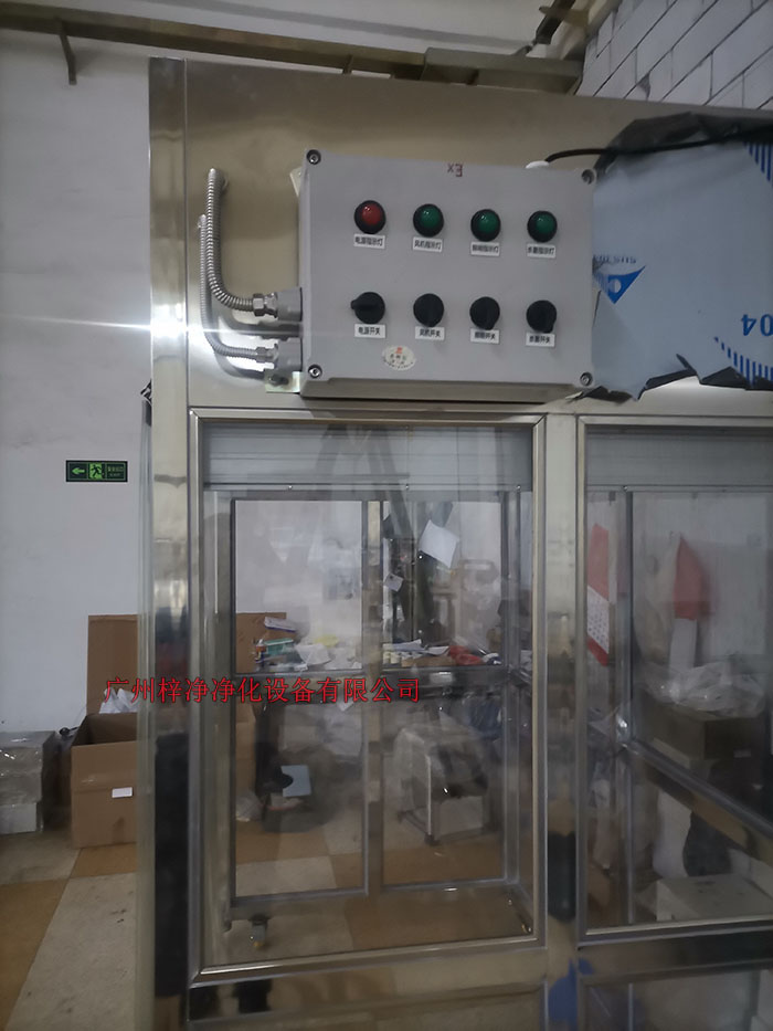 防爆潔凈采樣車(可移動)制作現場實拍圖 防爆潔凈采樣車(可移動)制作現場實拍圖